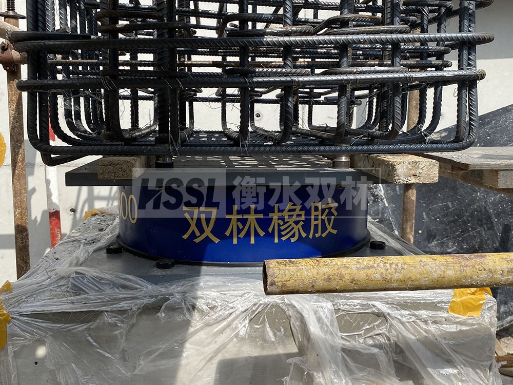 LNR隔震支座900(II型)